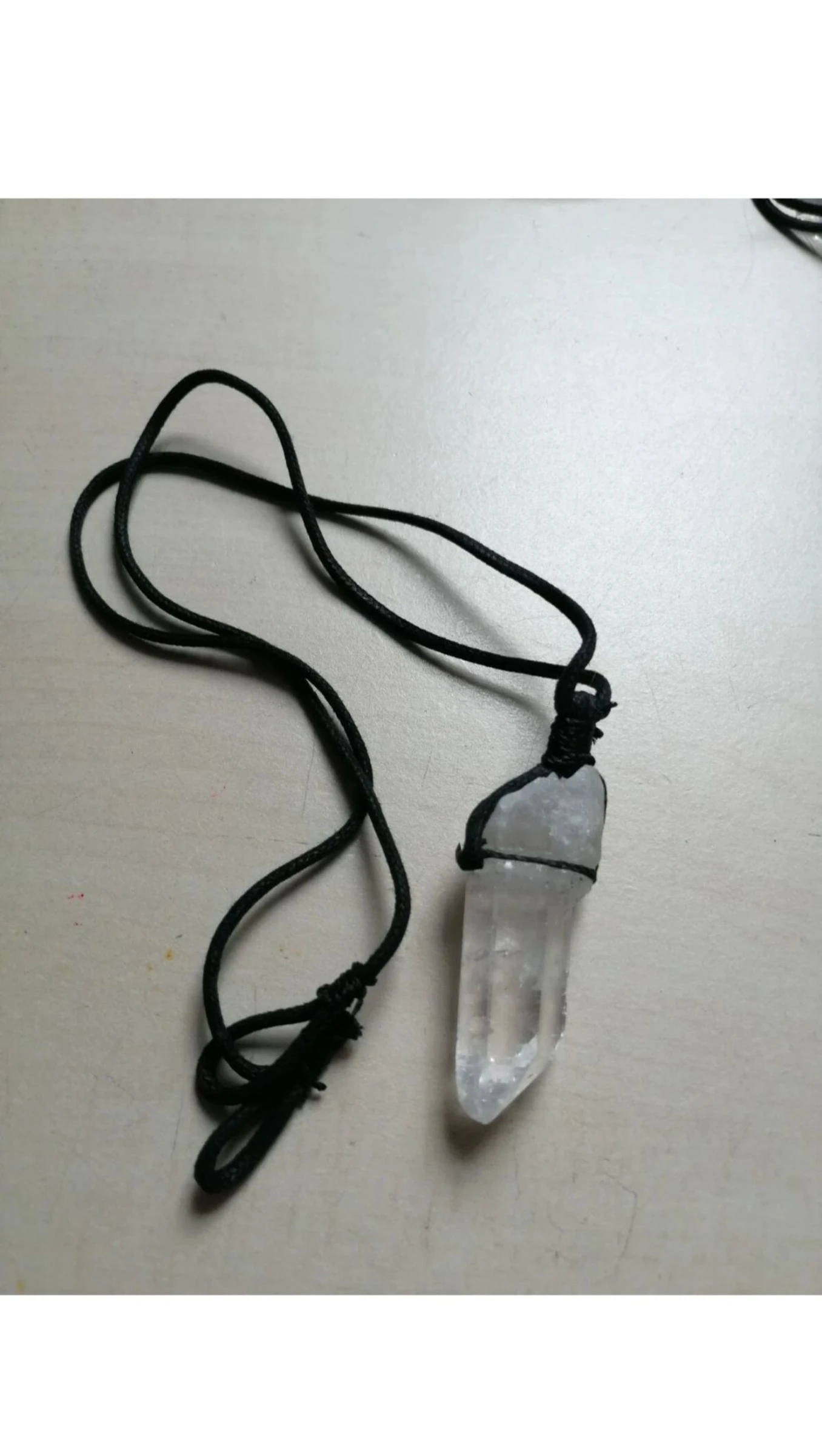 Colgante de gran cristal de roca de 27 g / 5,5 cm con cordón de lacito – photo 3